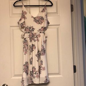 While/Cream Floral Dress